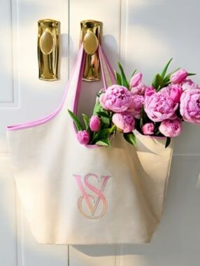 NWT Victoria’s Secret Ombré Monogram Canvas Tote Bag Pink Beach Travel XL